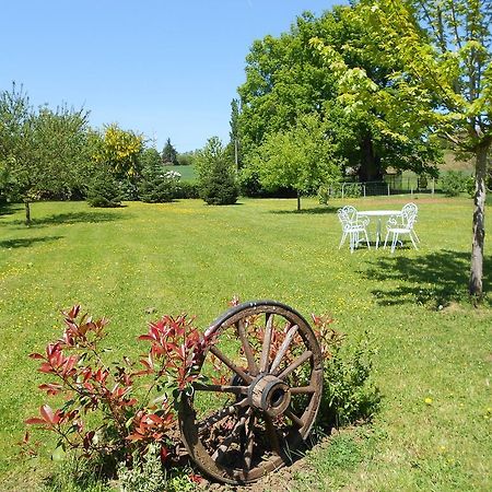 Au Coeur D'Origny Panzió Couches Kültér fotó
