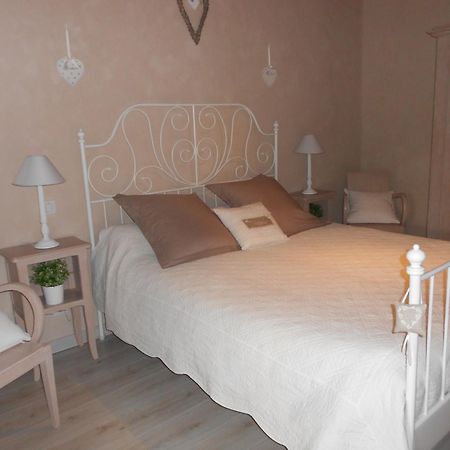 Au Coeur D'Origny Panzió Couches Kültér fotó